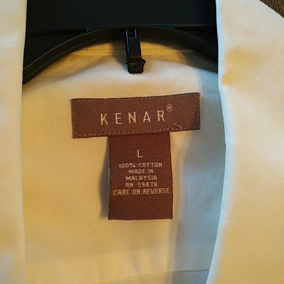 Professional button up - Picture 3 of 3